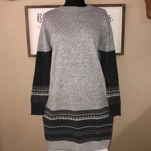 🎉3/$20🎉 NWOT-Charlie Paige Sweater Dress-Medium